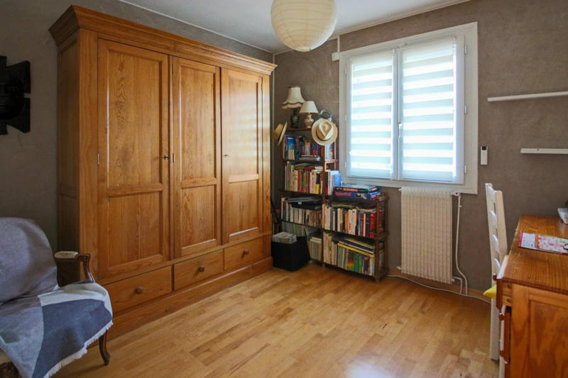 Maison traditionnelle - 138 m² - 6 pièces