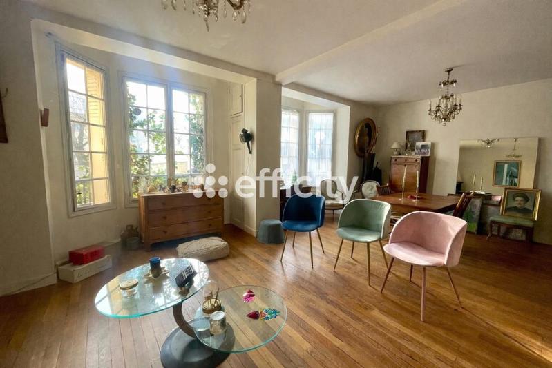 Maison - 170 m² - 8 pièces