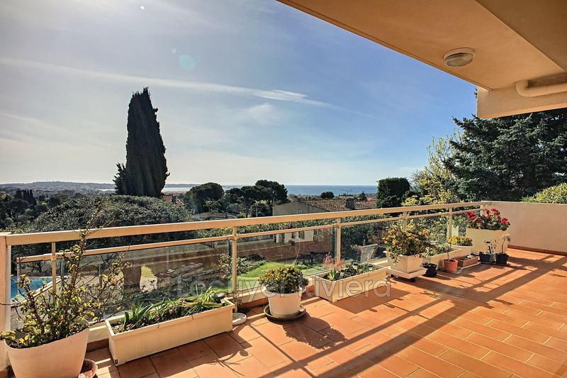 Maison contemporaine - 184 m² - 6 pièces