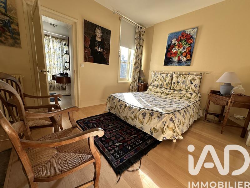 Maison - 295 m² - 13 pièces