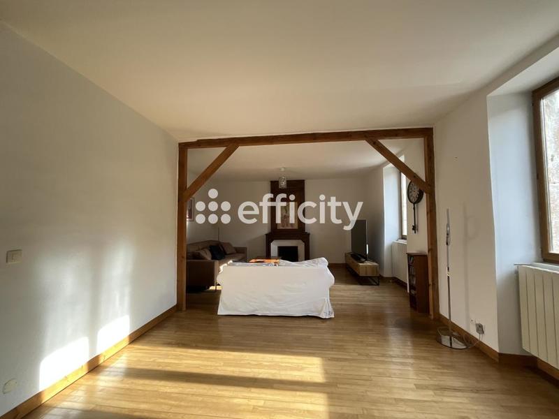 Maison - 305 m² - 13 pièces