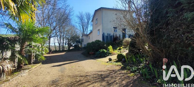 Maison - 277 m² - 9 pièces