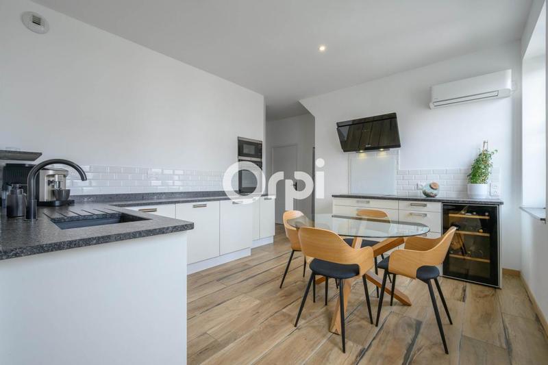 Maison - 170 m² - 6 pièces