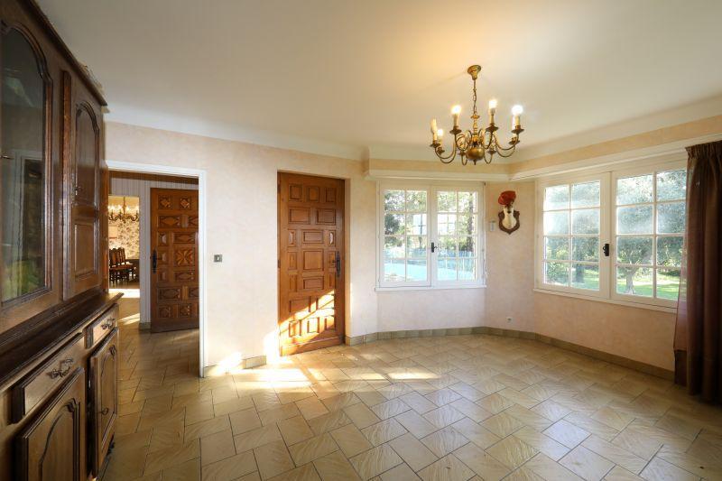 Maison - 203 m² - 7 pièces