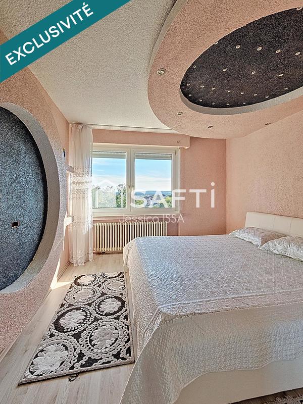 Maison - 265 m² - 11 pièces