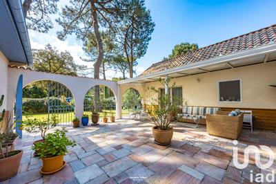 Maison de maîtres - 208 m² - 7 pièces