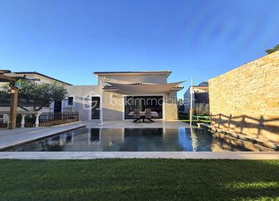 Villa - 141 m² - 5 pièces