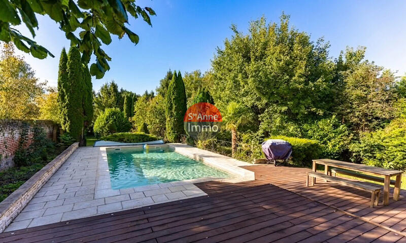 Maison - 200 m² - 5 pièces