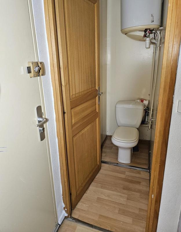 Local commercial - 124 m² - 8 pièces