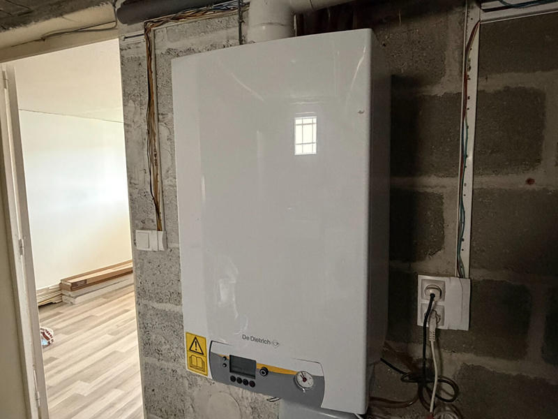 Maison - 95 m² - 4 pièces