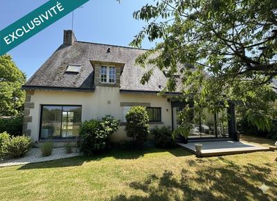 Maison - 153 m² - 8 pièces