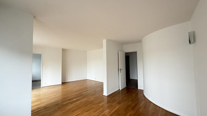 Appartement - 98 m² - 4 pièces