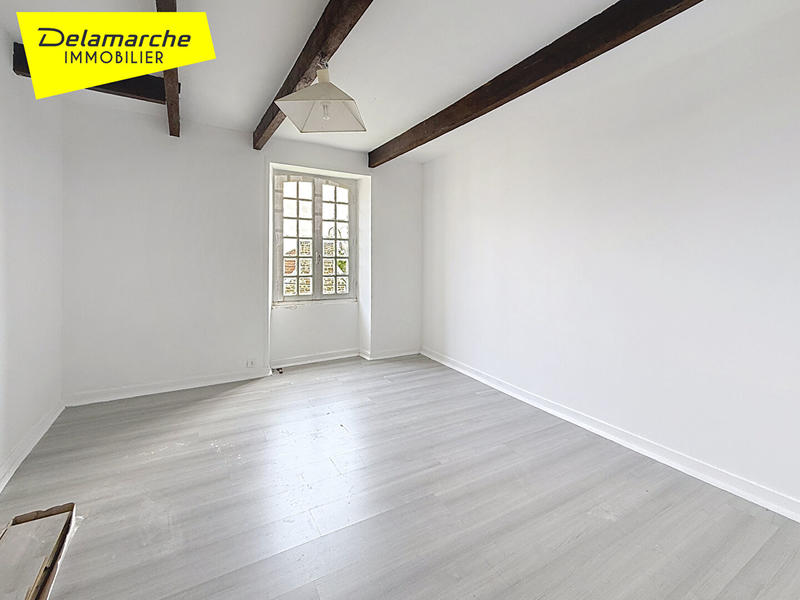 Maison - 225 m² - 7 pièces