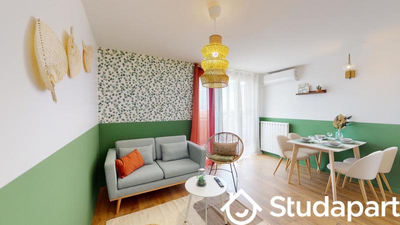 Chambre - 11 m² - 1 pièce