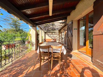 Villa - 90 m² - 4 pièces