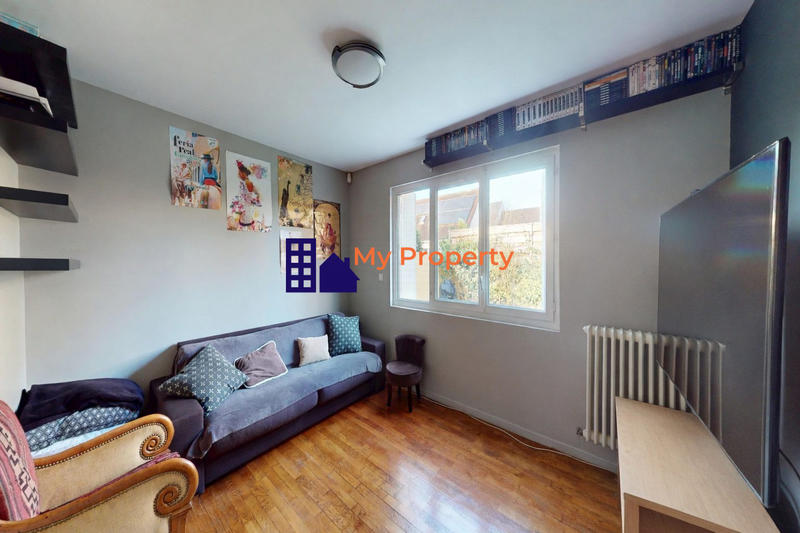 Maison traditionnelle - 127 m² - 7 pièces