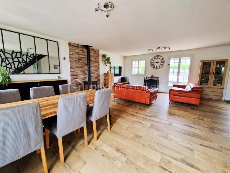 Maison - 143 m² - 7 pièces