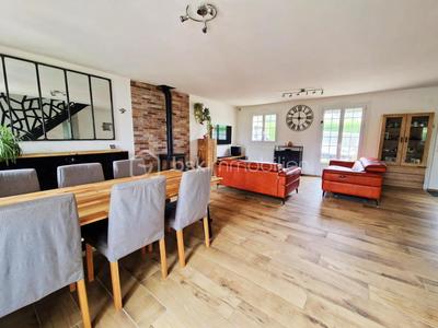 Maison - 143 m² - 7 pièces