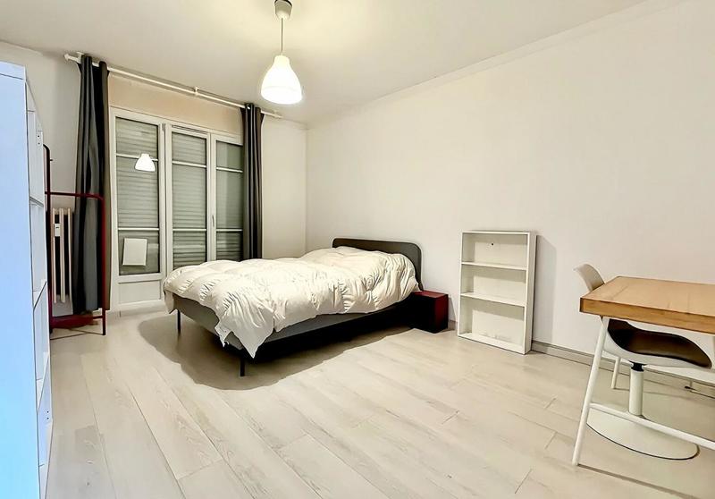 Appartement - 92 m² - 4 pièces