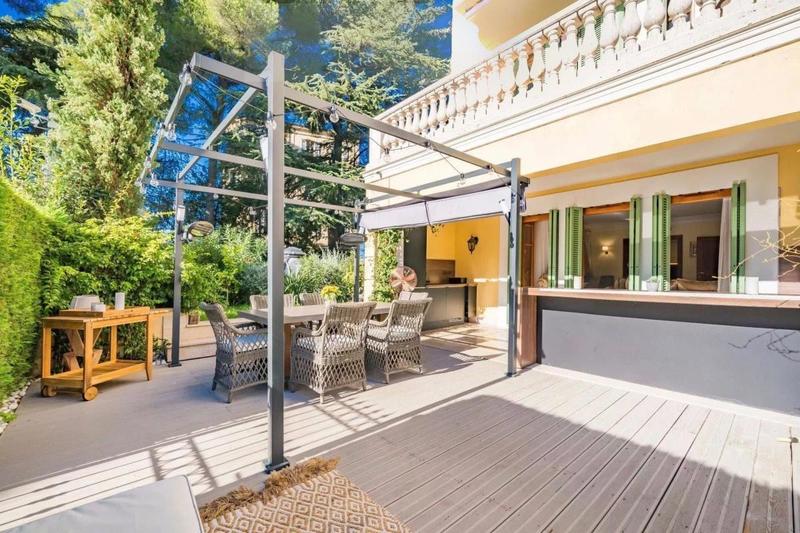 Appartement - 110 m² - 3 pièces