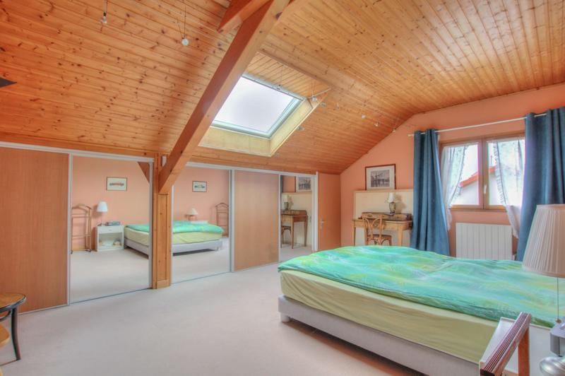 Villa - 200 m² - 6 pièces