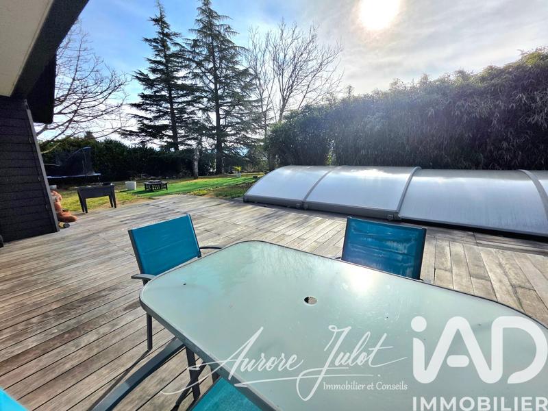 Maison - 186 m² - 8 pièces