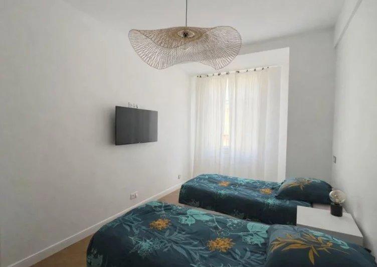 Appartement - 77 m² - 3 pièces