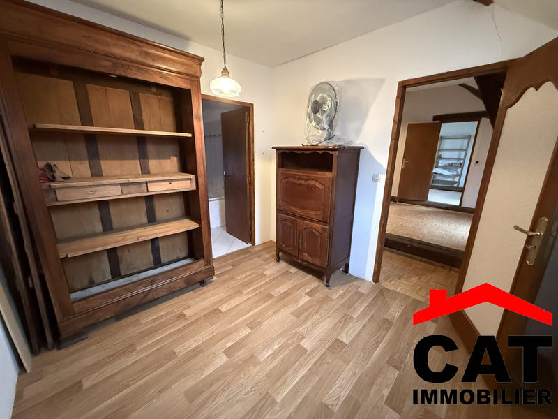 Maison - 233 m² - 7 pièces