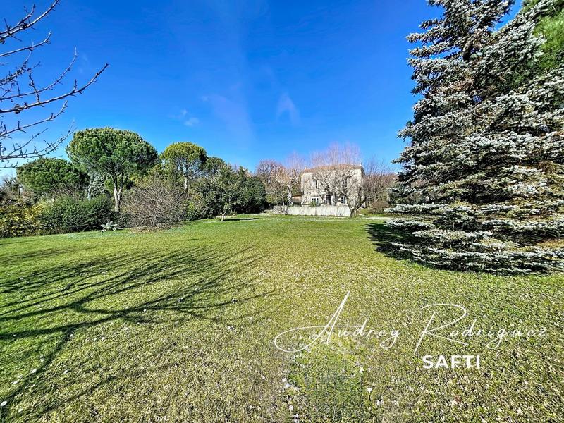 Maison de maîtres - 180 m² - 6 pièces