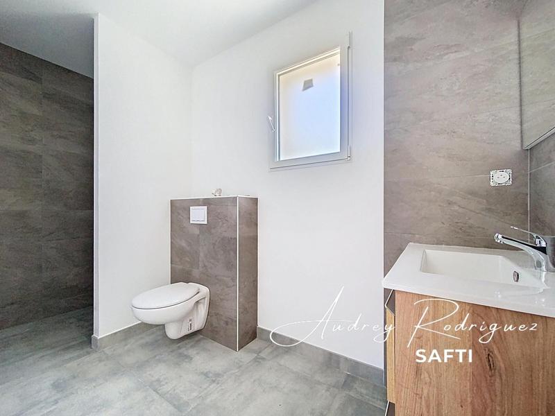 Maison - 98 m² - 4 pièces