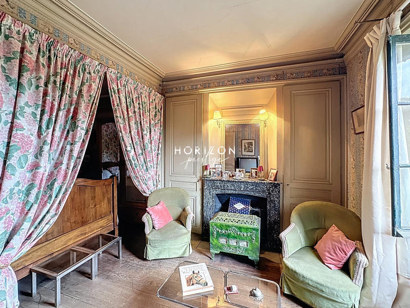 Maison ancienne - 223 m² - 10 pièces