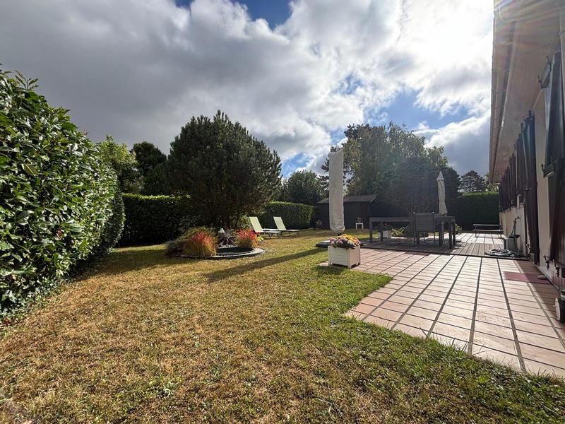 Maison - 95 m² - 5 pièces