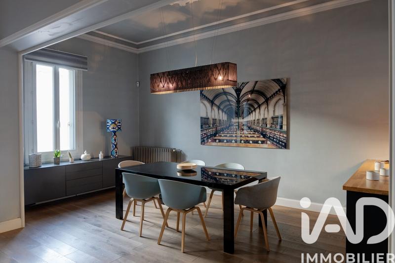 Maison de ville - 236 m² - 8 pièces