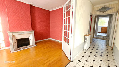 Maison - 195 m² - 9 pièces