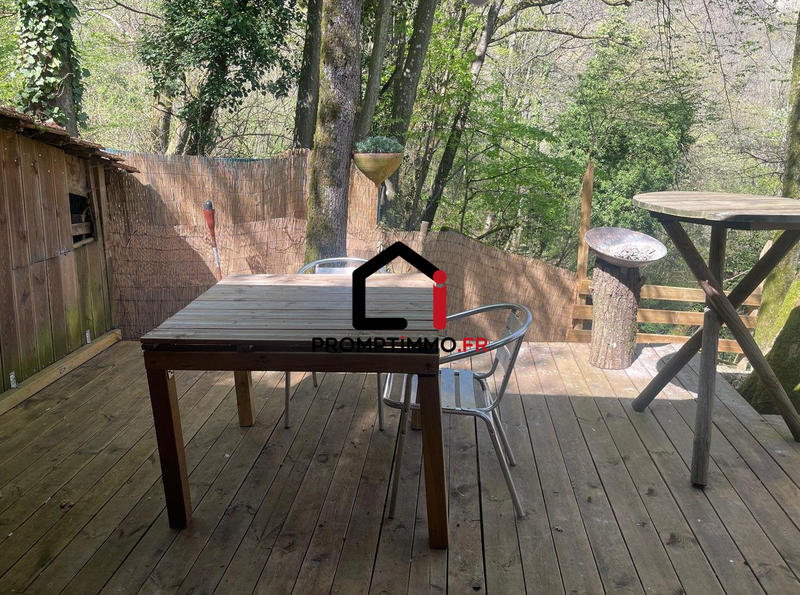 Maison - 229 m² - 7 pièces