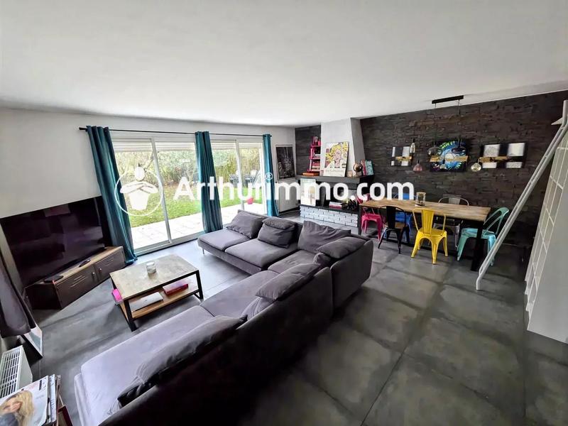 Maison - 105 m² - 5 pièces