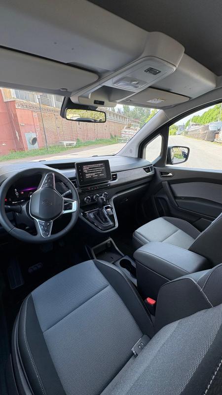 Renault Kangoo Techno Blue Dci 115 Edc Boite Auto Full 3