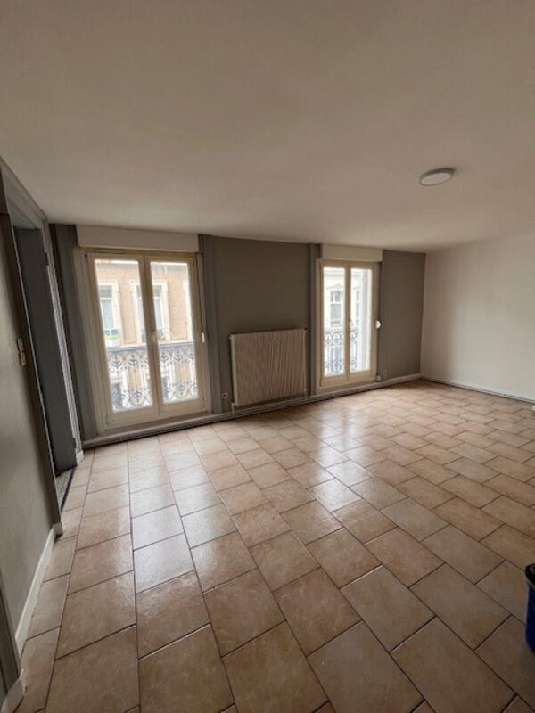 Immeuble - 214 m² - 10 pièces