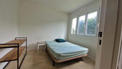 Appartement ancien - 76 m² - 4 pièces