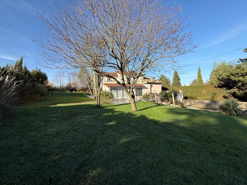 Maison - 180 m² - 5 pièces