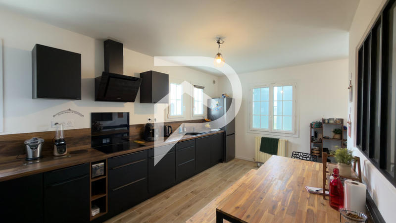 Maison - 176 m² - 6 pièces