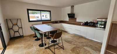 Maison - 138 m² - 4 pièces