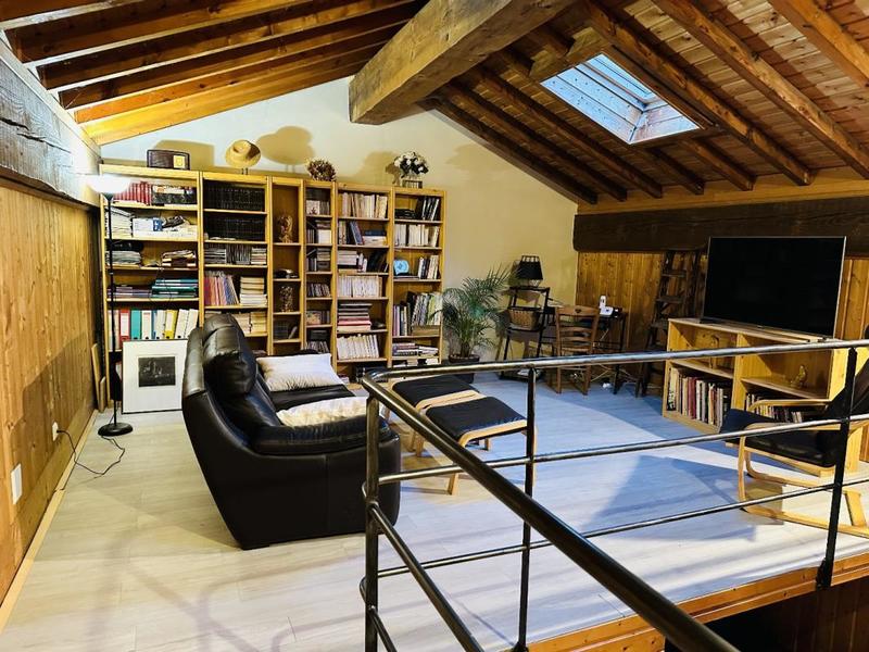 Corps de ferme - 200 m² - 6 pièces