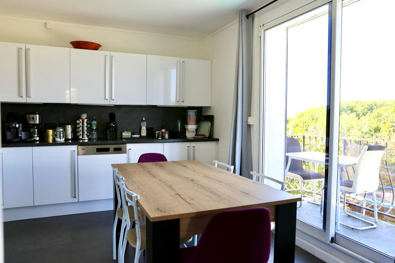 Maison - 210 m² - 7 pièces