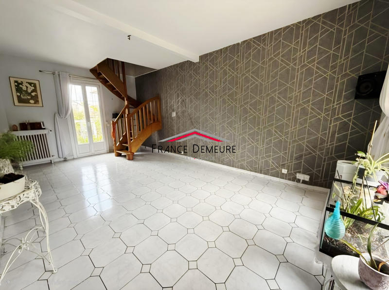 Maison - 91 m² - 5 pièces