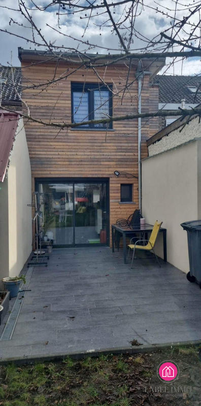 Maison - 111 m² - 5 pièces