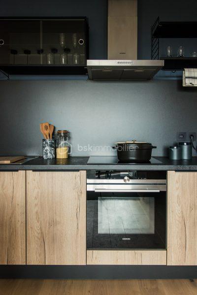 Appartement - 90 m² - 4 pièces