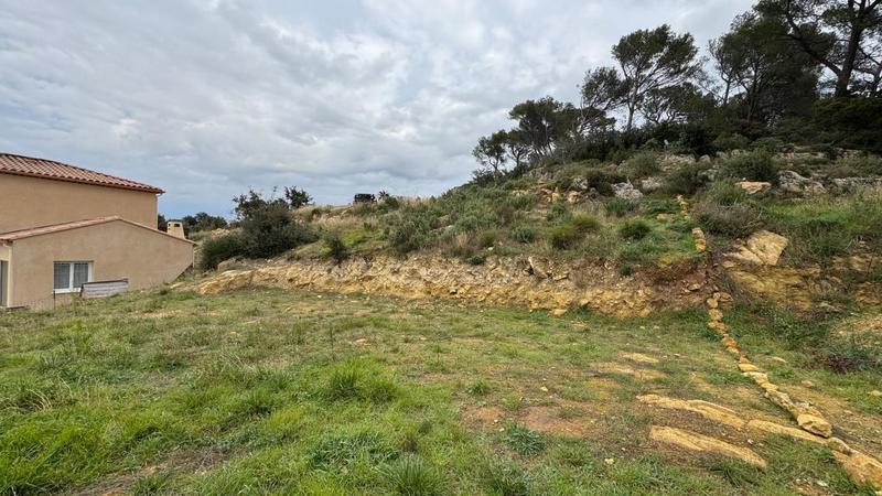 Terrain constructible - 548 m²