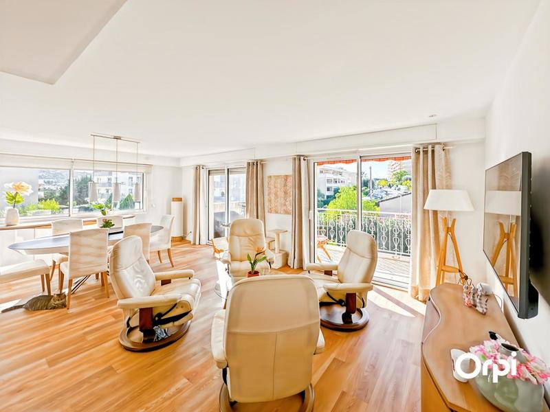 Appartement - 74 m² - 3 pièces