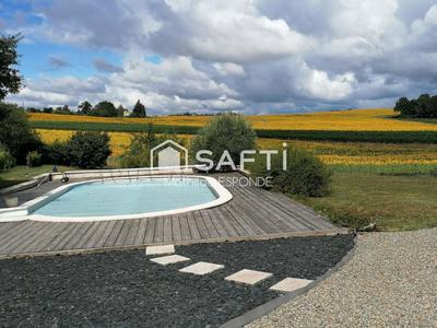 Maison - 185 m² - 7 pièces